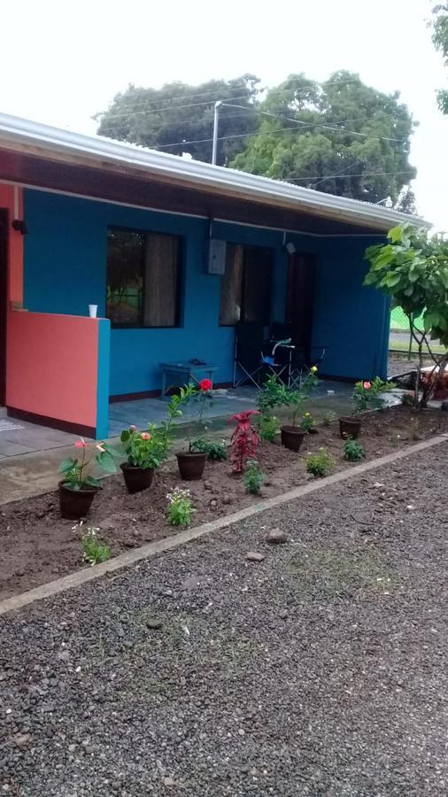 Cabinas Surf Side Cahuita Bagian luar foto