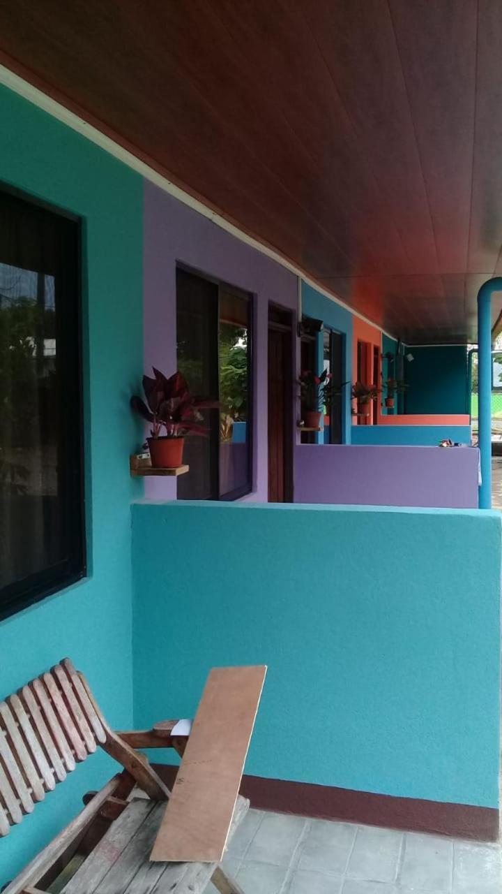 Cabinas Surf Side Cahuita Bagian luar foto